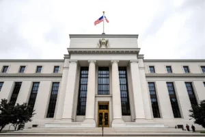 Fed hausse des taux 2026 : la Réserve fédérale envisage un resserrement face à l&rsquo;inflation liée à l&rsquo;Iran