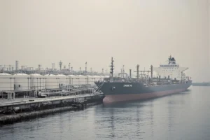 Pétrole : l OPEP+ relève encore sa production de 188 000 barils par jour pour août